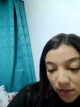 Briannasweeth17 online show from February 8, 2025, 2:04 am