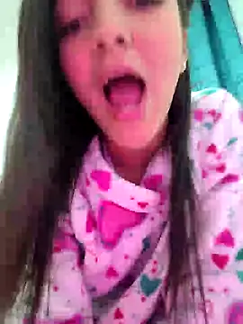 Briannasweeth17 online show from February 10, 2025, 4:08 am