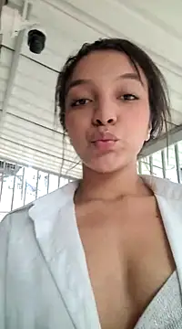 Briannasweeth17 online show from March 9, 2025, 9:46 pm