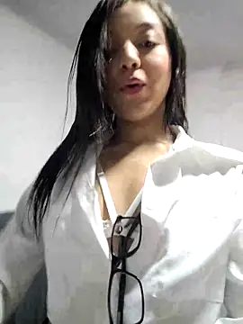 Briannasweeth17 online show from March 12, 2025, 1:14 am