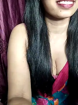 Hot honey77 online show from March 3, 2025, 12:37 pm