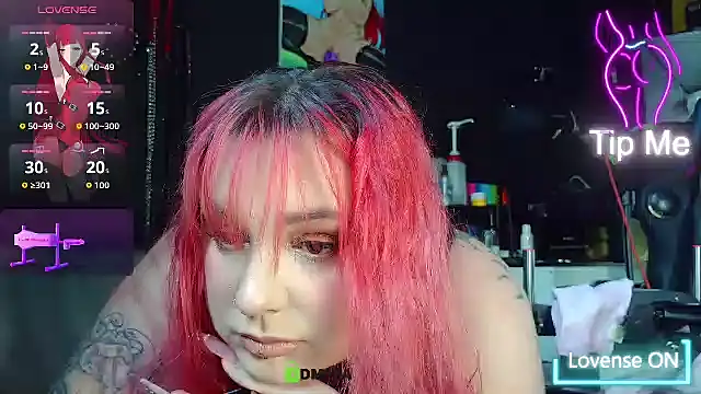 it is spicy online show from November 28, 2025, 2:09 pm