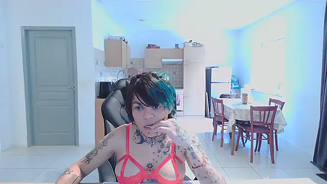 serena  vedette online show from January 29, 2025, 2:21 pm