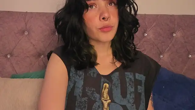 Snapshot of onix_bl4ck chatting on February 18, 2025, 8:58 pm onix bl4ck online show from February 18, 2025, 8:58 pm