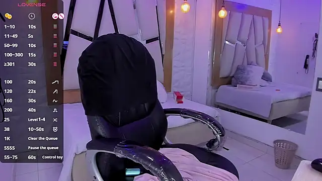 Belinda Braund online show from February 17, 2025, 3:53 pm