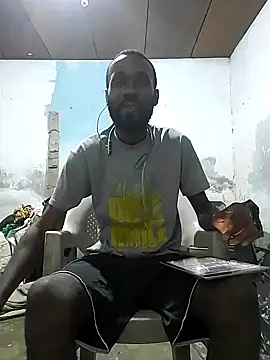 Snapshot of onewinnertee chatting on February 5, 2026, 12:26 am onewinnertee online show from February 5, 2026, 12:26 am