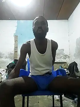 Snapshot of onewinnertee chatting on February 10, 2026, 11:42 pm onewinnertee online show from February 10, 2026, 11:42 pm