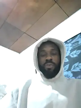 Snapshot of onewinnertee chatting on February 14, 2026, 1:41 pm onewinnertee online show from February 14, 2026, 1:41 pm