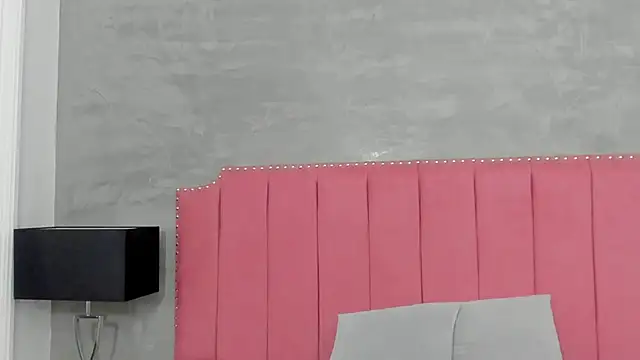 Snapshot of Alaia_Colins chatting on November 22, 2025, 5:06 am Alaia Colins online show from November 22, 2025, 5:06 am