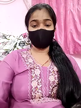 Snapshot of Simran-001 chatting on March 7, 2025, 4:55 pm Simran-001 online show from March 7, 2025, 4:55 pm