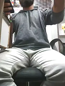 RaviRoy2326 online show from January 28, 2025, 4:52 pm