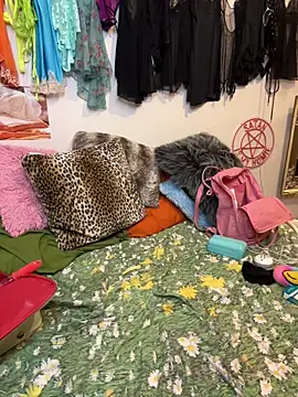 Snapshot of I_am_babydoll chatting on October 1, 2025, 2:50 am I am babydoll online show from October 1, 2025, 2:50 am