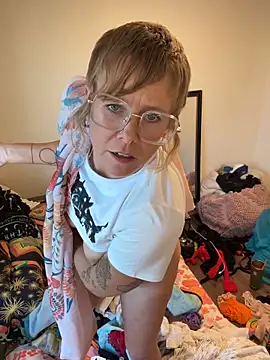 Snapshot of I_am_babydoll chatting on November 4, 2025, 9:03 pm I am babydoll online show from November 4, 2025, 9:03 pm