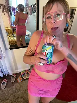 Snapshot of I_am_babydoll chatting on November 12, 2025, 7:57 pm I am babydoll online show from November 12, 2025, 7:57 pm