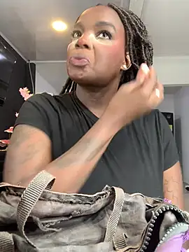 NatyParker online show from April 22, 2026, 12:39 pm