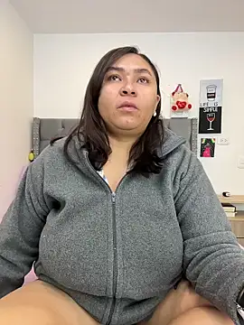 KarlaWild online show from December 16, 2025, 10:42 am