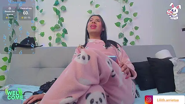 LiiLiith-1 online show from January 9, 2026, 6:05 am