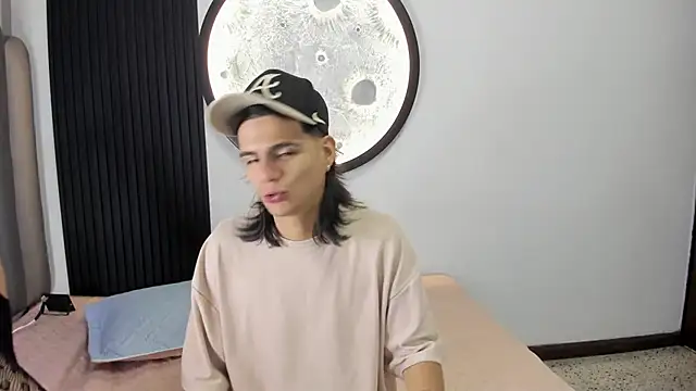 Martshall09 online show from October 20, 2025, 9:59 pm