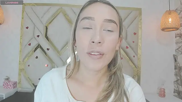 Lannajansen online show from March 18, 2025, 2:26 pm