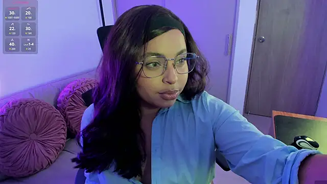 Snapshot of RachelRusso chatting on October 25, 2025, 3:14 am RachelRusso online show from October 25, 2025, 3:14 am