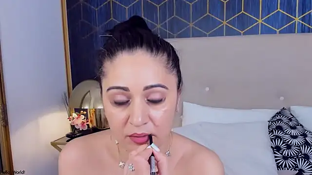ValeryBlakes online show from June 4, 2026, 7:53 pm
