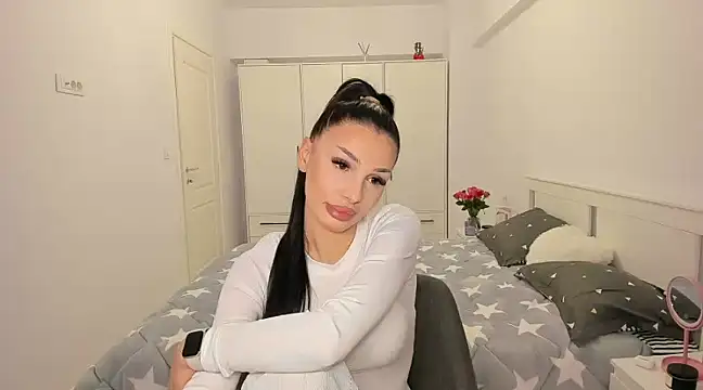 Snapshot of HelenShawn chatting on March 2, 2025, 7:45 pm HelenShawn online show from March 2, 2025, 7:45 pm