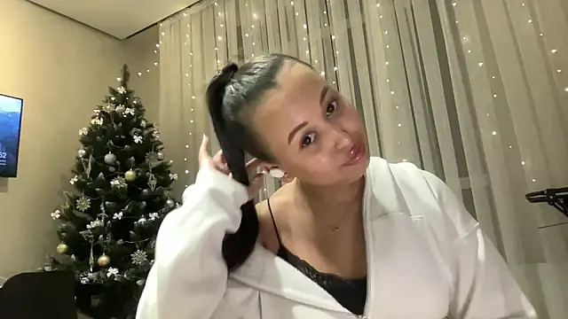 Snapshot of Candy_777 chatting on February 7, 2025, 8:53 pm Candy 777 online show from February 7, 2025, 8:53 pm