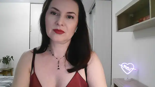 Victoria Glam online show from February 1, 2025, 7:02 pm