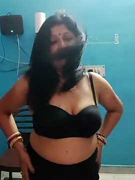 horny lizia online show from April 15, 2026, 7:58 pm