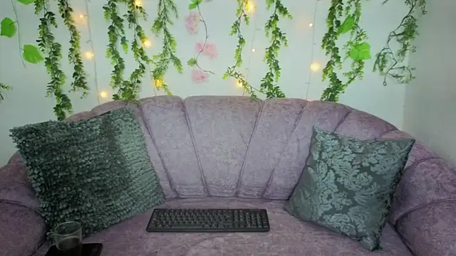 Snapshot of saorisworld chatting on September 14, 2025, 1:27 am saorisworld online show from September 14, 2025, 1:27 am