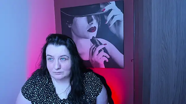 QueenOfHaze online show from December 18, 2025, 3:07 pm