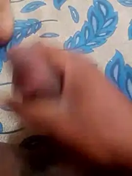 mhmia online show from October 28, 2025, 10:01 pm