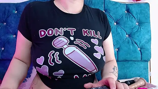 isabelajonesgl online show from March 3, 2025, 4:56 pm