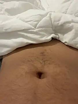 Snapshot of damien020 chatting on February 11, 2025, 7:27 pm damien020 online show from February 11, 2025, 7:27 pm