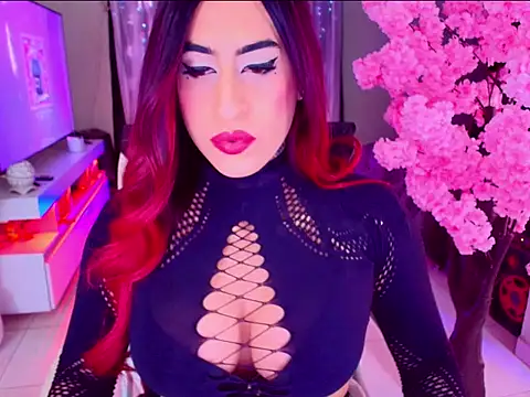 latexgoddes online show from October 6, 2025, 8:17 pm