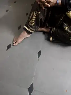 Snapshot of laxmitelugu78 chatting on January 24, 2025, 8:32 pm laxmitelugu78 online show from January 24, 2025, 8:32 pm