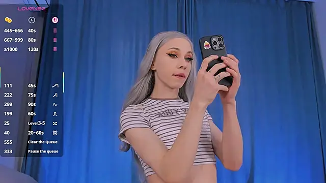 Shiny Jennifer online show from November 8, 2025, 6:02 am