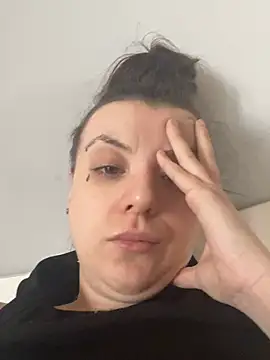 bunnythetailor online show from April 8, 2026, 8:36 am