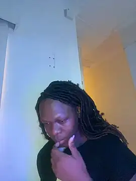 Boneca25 online show from January 24, 2025, 4:05 am