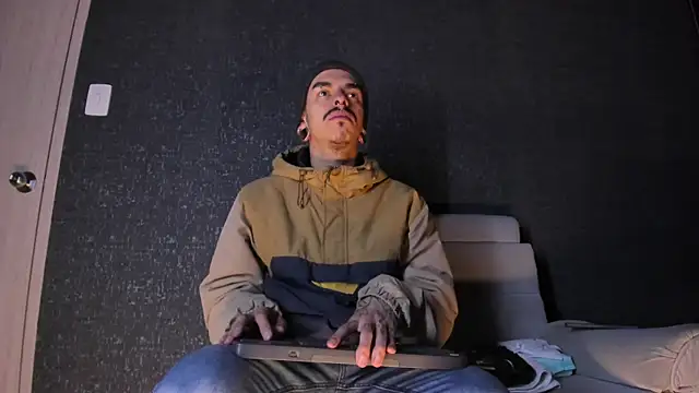 kaletattoo online show from November 29, 2025, 11:13 am