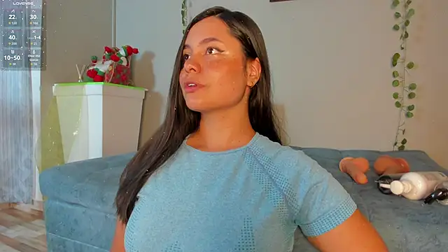 evaa greey online show from December 15, 2025, 8:02 pm