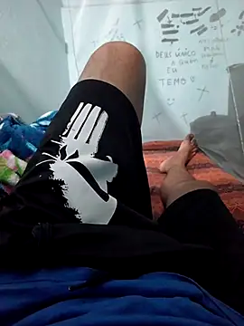 Snapshot of ares-mitnick chatting on January 24, 2025, 2:49 am ares-mitnick online show from January 24, 2025, 2:49 am