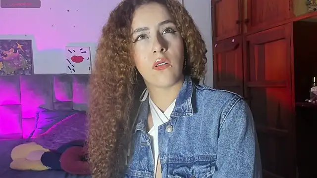 Isangel  online show from October 12, 2025, 11:48 pm