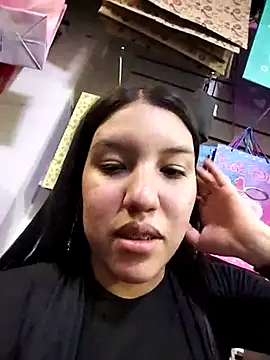 Snapshot of samathasexx chatting on March 23, 2025, 12:26 am samathasexx online show from March 23, 2025, 12:26 am