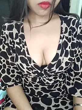 JANVI MISHRA1 online show from May 5, 2026, 6:05 pm