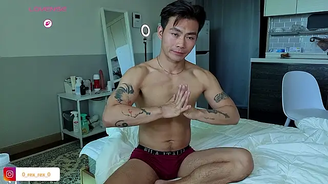 Snapshot of Doh728 chatting on November 15, 2025, 4:43 am Doh728 online show from November 15, 2025, 4:43 am