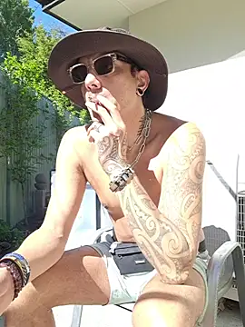 TAIZWRLD online show from November 13, 2025, 9:36 pm