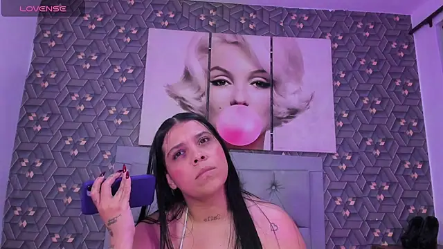 Emily rivera78 online show from May 11, 2026, 3:34 am