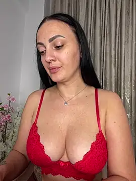 RaisaSalvi online show from September 18, 2025, 12:51 pm