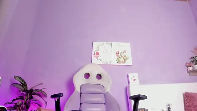 Rossi Mariana online show from September 11, 2025, 3:45 pm